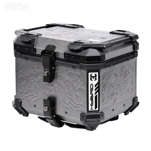 باکس 45 لیتری طرحدار موتور سیکلت مدل TITANIUM